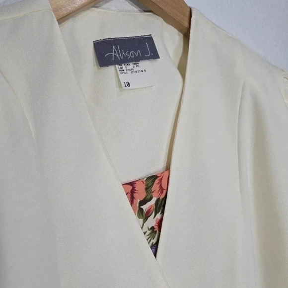 Vintage Alison J. 10 NWT Floral Cream Button Blazer Jacket 80s 90s - Picture 4 of 14